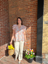 Load image into Gallery viewer, Claudia | Floral Tie Front Top