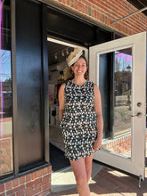 Load image into Gallery viewer, Chamomile Hills Mini Shift Dress | Black Daisy Aline