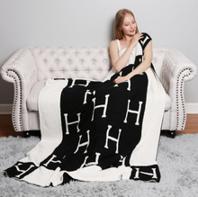 Load image into Gallery viewer, H Print | ComfyLuxe Blanket