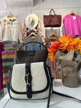 Load image into Gallery viewer, Vanna Woven Contrast Crossbody: Black