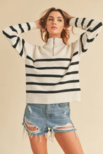 Load image into Gallery viewer, 398CK Daffie Sweater 5: White / S / Knit