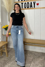 Load image into Gallery viewer, Denim Heidi | 90s Cuffed Hem High-Rise Jeans