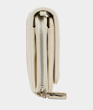 Load image into Gallery viewer, GRAND SLAM WALLET ON CHAIN CREAM | Betsy Johnson ⚾️
Score big with this baseball-themed GRAND SLAM WALLET ON CHAIN in CREAM! Crafted in cream with a sporty vibe, it features multiple card slots to keep your essentials organized and ready for game day. The crossbody chain design lets you keep your cards and cash secure while keeping your hands free. Perfect for fans who want to bring their love of the game everywhere they go.