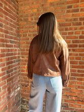 Load image into Gallery viewer, Coats & Jackets Pippa | Crop Suede Jacket
