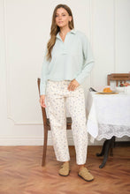 Load image into Gallery viewer, FLORAL ECRU DENIM PATTERN JEANS: ECRU MULTI