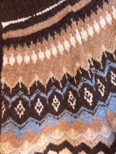 Load image into Gallery viewer, Sweater Fiona | Fair Isle Raglan Toggle Button Knit Cardigan
