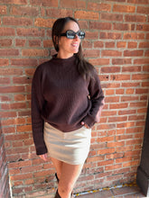 Load image into Gallery viewer, Sweater Willa | Chocolate Brown Ribbed Rolled Mock Neck Cropped Knit Sweater