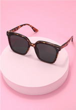 Load image into Gallery viewer, Animal Sunnies | Cindy Square Sunglasses
