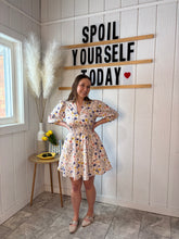 Load image into Gallery viewer, Dresses Emry | Cream Floral Zip Dress