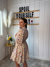 Load image into Gallery viewer, Dresses Emry | Cream Floral Zip Dress