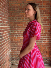 Load image into Gallery viewer, Dresses Gwyneth | Red Pink Vertical Stripe Zip Dress