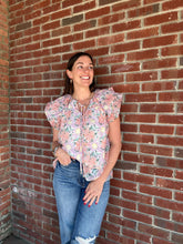 Load image into Gallery viewer, Tops Claudia | Floral Tie Front Top | Large