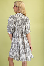 Load image into Gallery viewer, Dresses Cecelia | Black Puff Sleeve Yoke