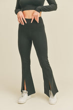 Load image into Gallery viewer, Bottoms Everyday Flare Split Leggings | Black