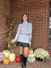 Load image into Gallery viewer, Sweater Chloe Cozy Sweater | Grey