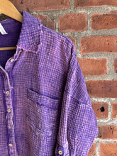 Load image into Gallery viewer, Tops Violet | Washed Gauze Button Up Top