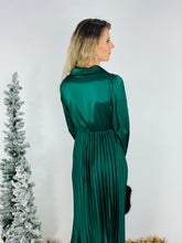 Load image into Gallery viewer, Mandy | Pleated Satin Dress | Green
