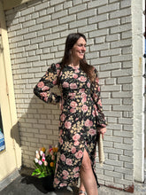 Load image into Gallery viewer, Aylani | Floral Long Sleeve Maxi Dress
