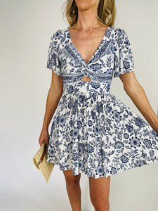 Twist front Flutter Sleeve Midi Dress Blue and White