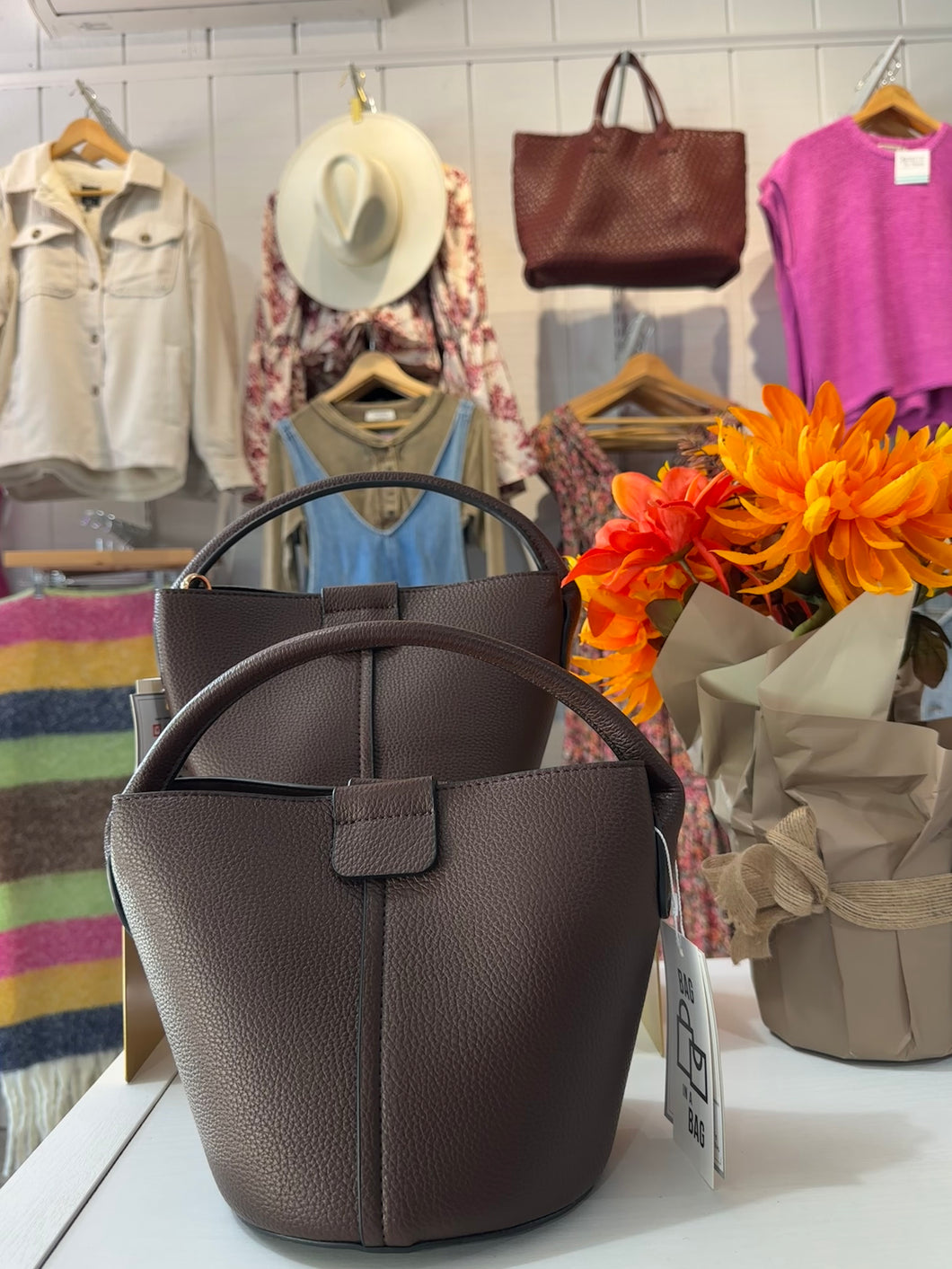 Farrah Bucket Bag w/ Top Handle & Inner Bag: Espresso