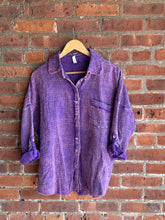 Load image into Gallery viewer, Violet | Washed Gauze Button Up Top
