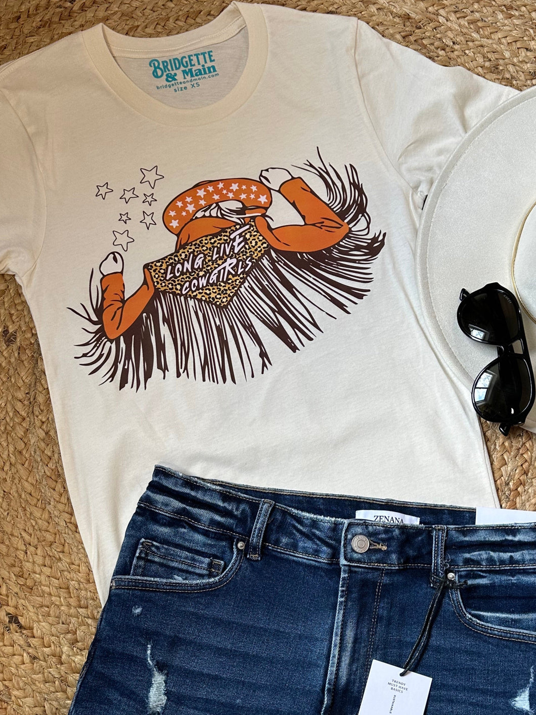 LW Long Live Cowgirls | Beige Graphic Tee