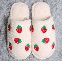 Load image into Gallery viewer, Slippers | Strawberry
