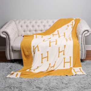 H Print | ComfyLuxe Blanket