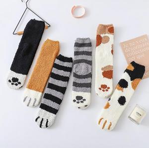 Plush Knit Paw Print Socks