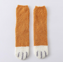 Load image into Gallery viewer, Plush Knit Paw Print Socks
