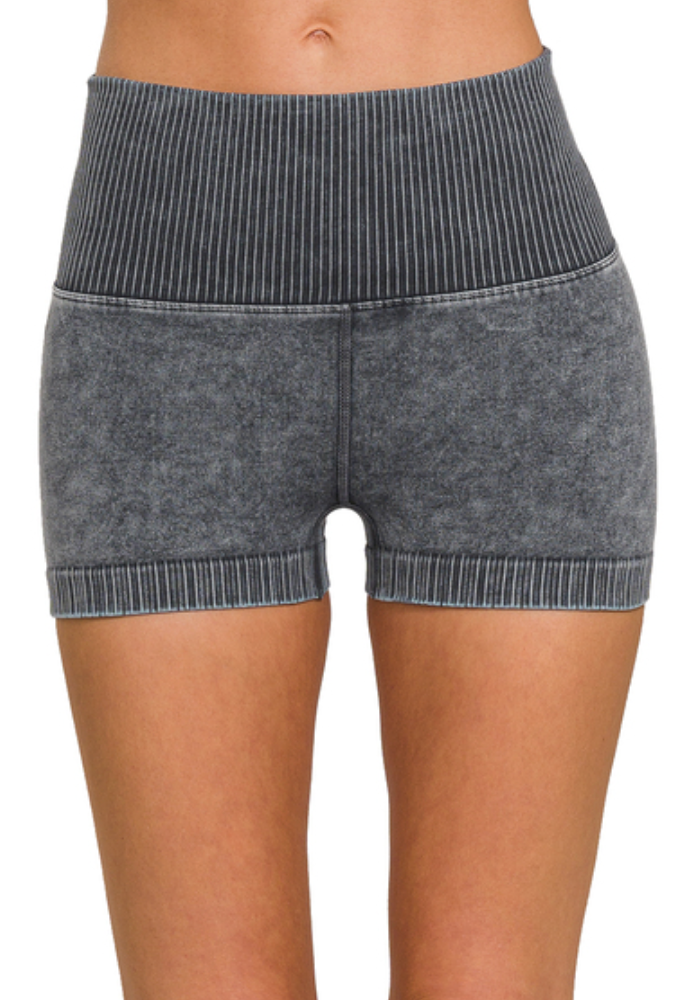 Becki Shorts | Seamless High Waist | Black