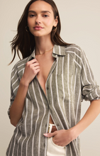 Load image into Gallery viewer, The Perfect Line Top | Fern
