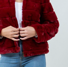 Load image into Gallery viewer, Mallory Faux Fur Jacket | Wine

