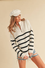 Load image into Gallery viewer, 398CK Daffie Sweater 5: White / S / Knit
