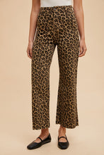 Load image into Gallery viewer, Denim Jessie Cheetah Denim | Stretch Wide Leg Pants
