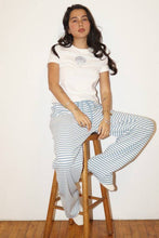 Load image into Gallery viewer, Seashell Embroidered Graphic Tee: Off White / M

