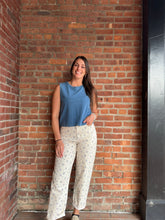Load image into Gallery viewer, Bottoms Patricia | Floral Pattern Jeans
