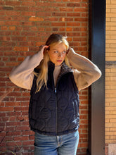 Load image into Gallery viewer, Coats &amp; Jackets Darcy | Navy Quilted Vest
