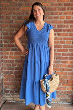 Load image into Gallery viewer, Dresses Colbie | Flutter Sleeve Midi Dress
