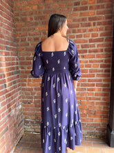 Load image into Gallery viewer, Dresses Collette | Navy Smocked Midi
