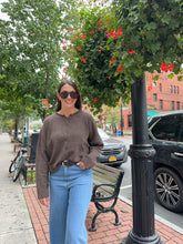 Load image into Gallery viewer, Sweater Espresso Martini | Cardigan
