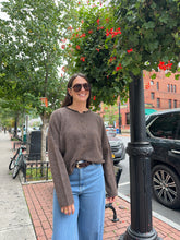 Load image into Gallery viewer, Sweater Espresso Martini | Cardigan
