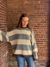 Load image into Gallery viewer, Sweater Makayla | Oversized Stripe Crewneck Long Sleeve Sweater in Grey
