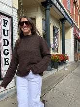 Load image into Gallery viewer, Sweater Miranda | Brown  Mock Neck Oversized Sweater
