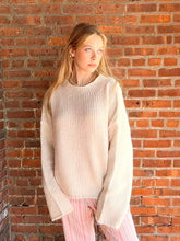 Load image into Gallery viewer, Sweater Miranda | Ivory Mock Neck Oversized Sweater
