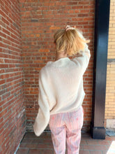 Load image into Gallery viewer, Sweater Miranda | Ivory Mock Neck Oversized Sweater
