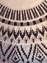 Load image into Gallery viewer, Sweater Tilly | Cream Fair Isle Yoke Crew Neck Knit Pullover
