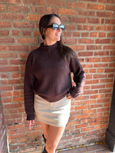 Load image into Gallery viewer, Sweater Willa | Chocolate Brown Ribbed Rolled Mock Neck Cropped Knit Sweater
