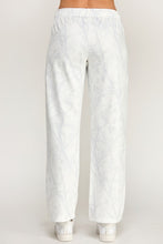 Load image into Gallery viewer, Bottoms COOP CAMO | White Fleece Pants
