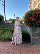 Load image into Gallery viewer, Dresses Marissa | Tiered Ruffle Floral Maxi Dress
